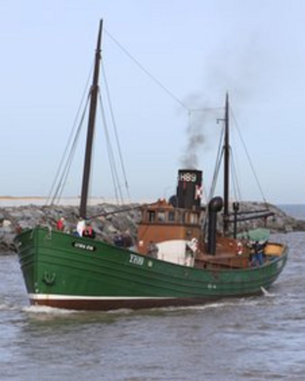 Lowestoft & Great Yarmouth fishing boat Lydia Eva takes passengers
