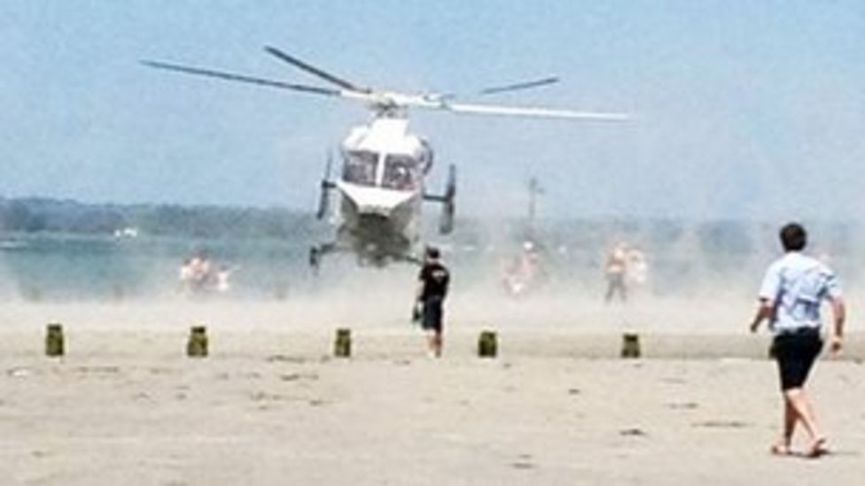 Man drowns rescuing two children at West Wittering beach BBC News