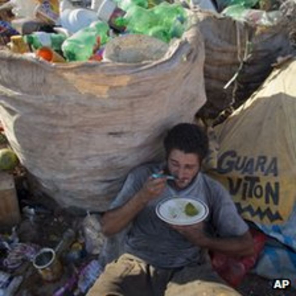 Brazil's biggest rubbish dump closes in Rio de Janeiro BBC News