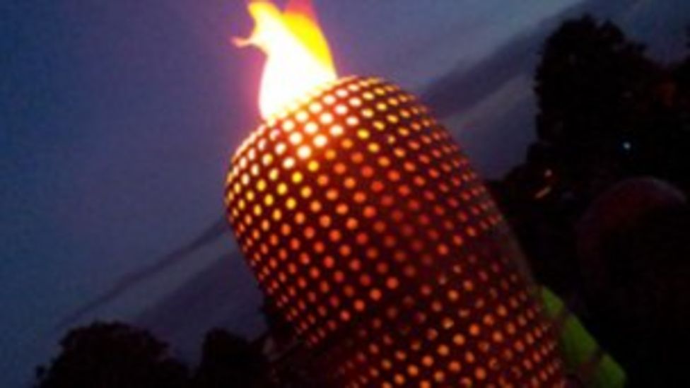 Jubilee beacons lit in Leicestershire and Rutland BBC News