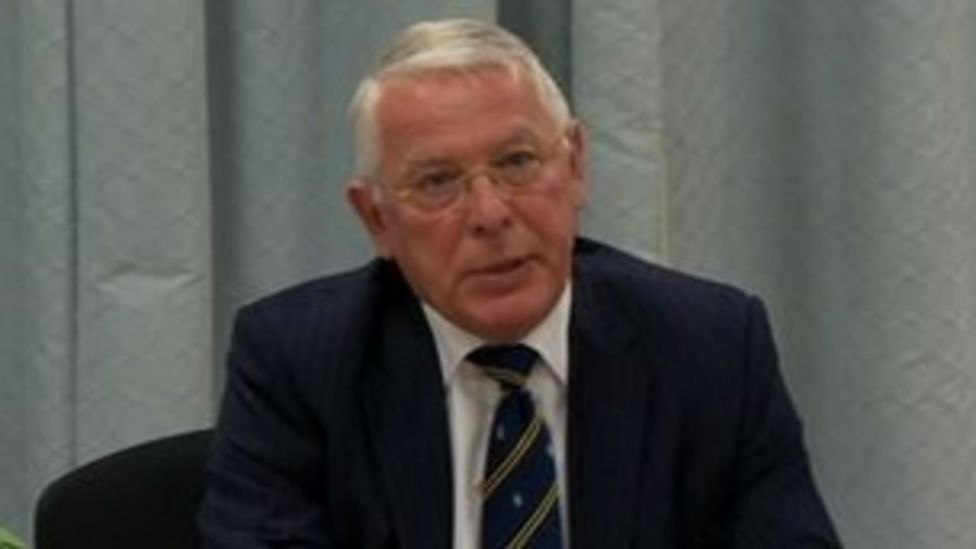 State Pathologist Dr Jack Crane briefs committee on human tissue