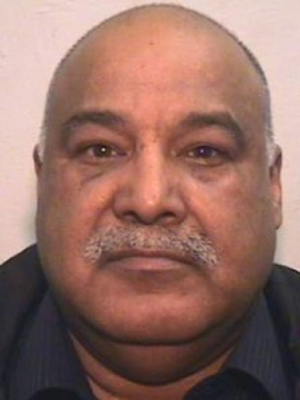 Rochdale Grooming Gang Leader Gets 22 Years Bbc News