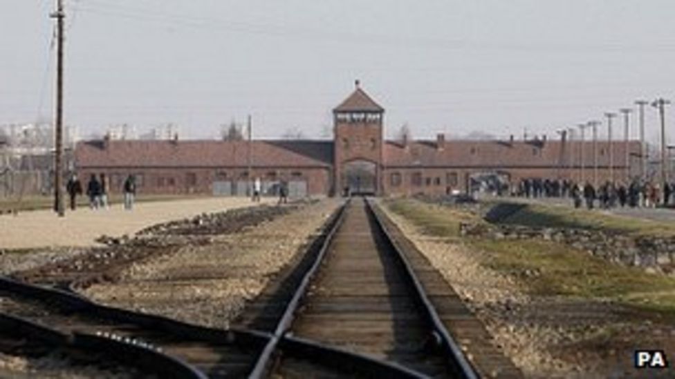 Auschwitz Camp Guard Germany Investigates Ex Ss Man Bbc News