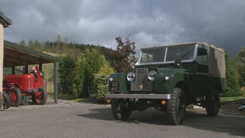 Seann Landrover