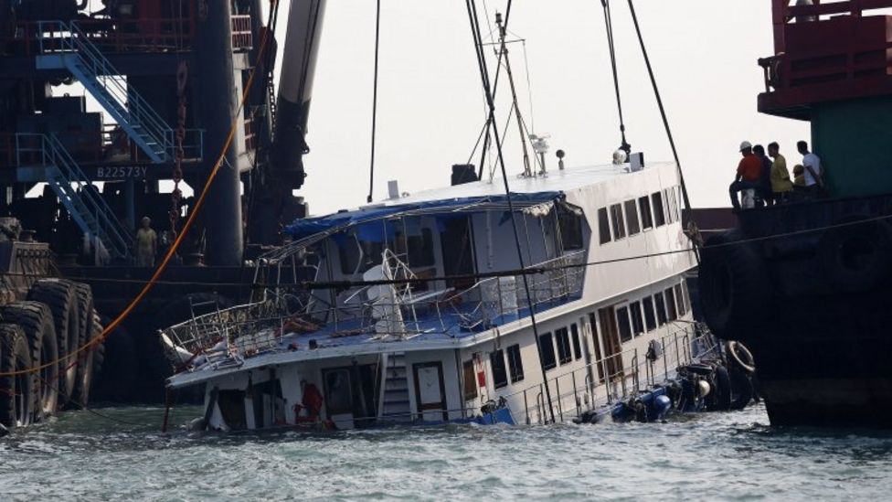 Crew missing after vessel sinks off Hong Kong BBC News