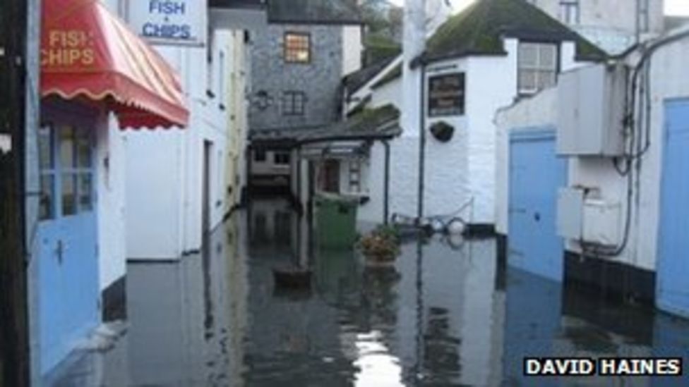 Gales And Tides Cause More Floods In Devon And Cornwall Bbc News