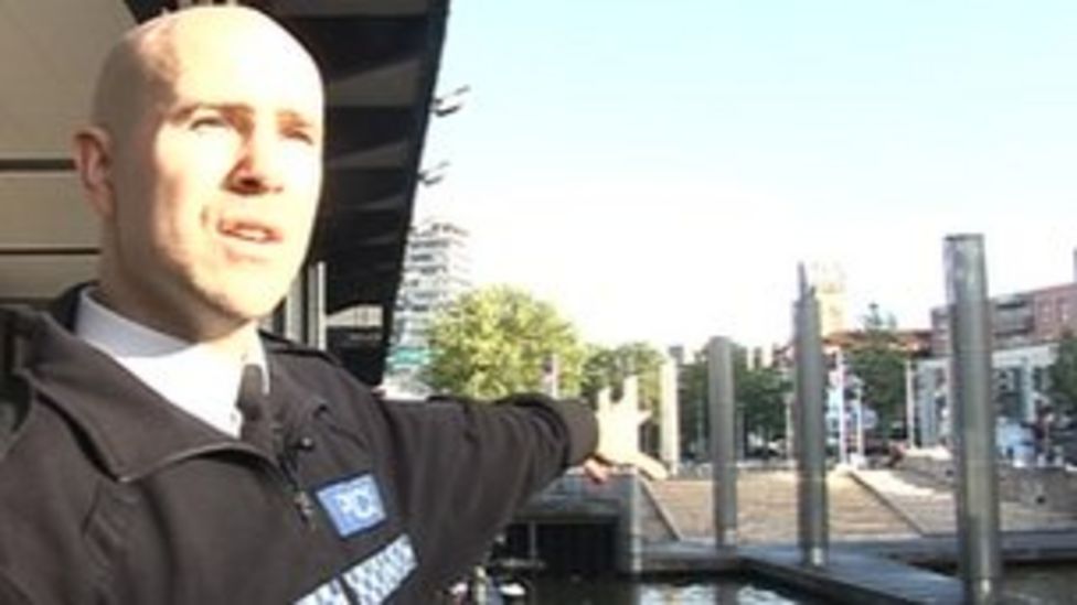 Bristol Police Officer Wins Bravery Award Bbc News 