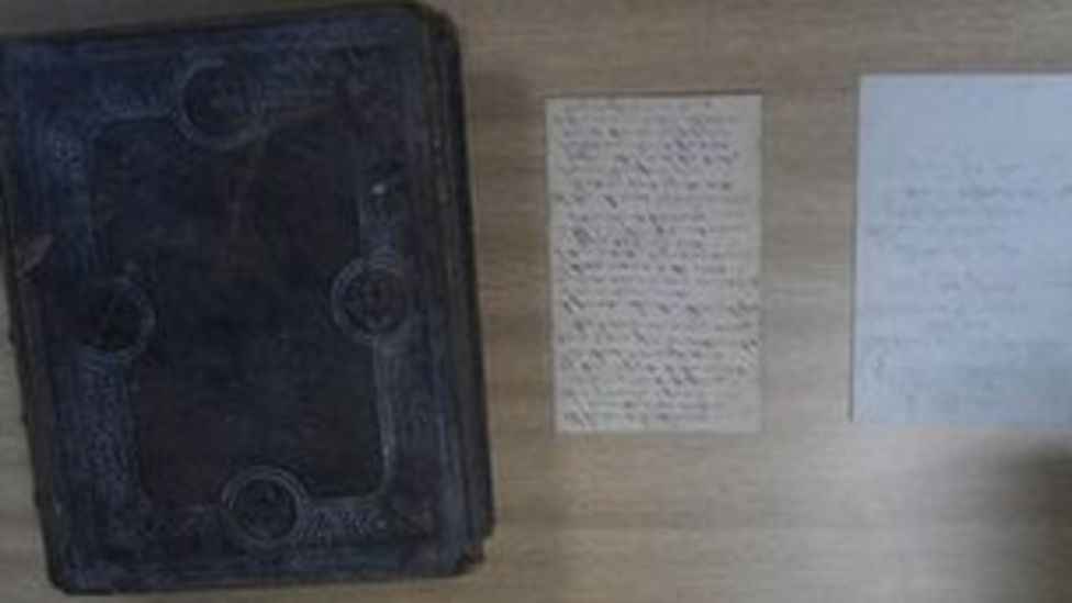 bible-and-19th-century-letters-found-in-portishead-bbc-news