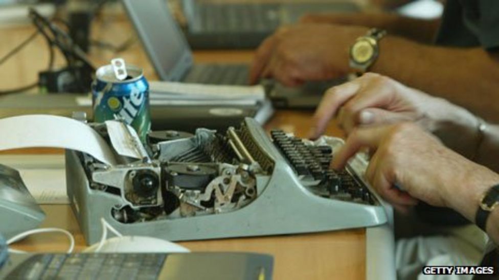 Five reasons to still use a typewriter BBC News