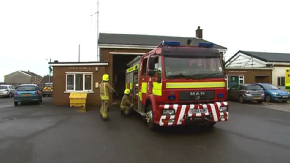 Wales firefighters Oncall crew numbers 'lowest since 2004' BBC News