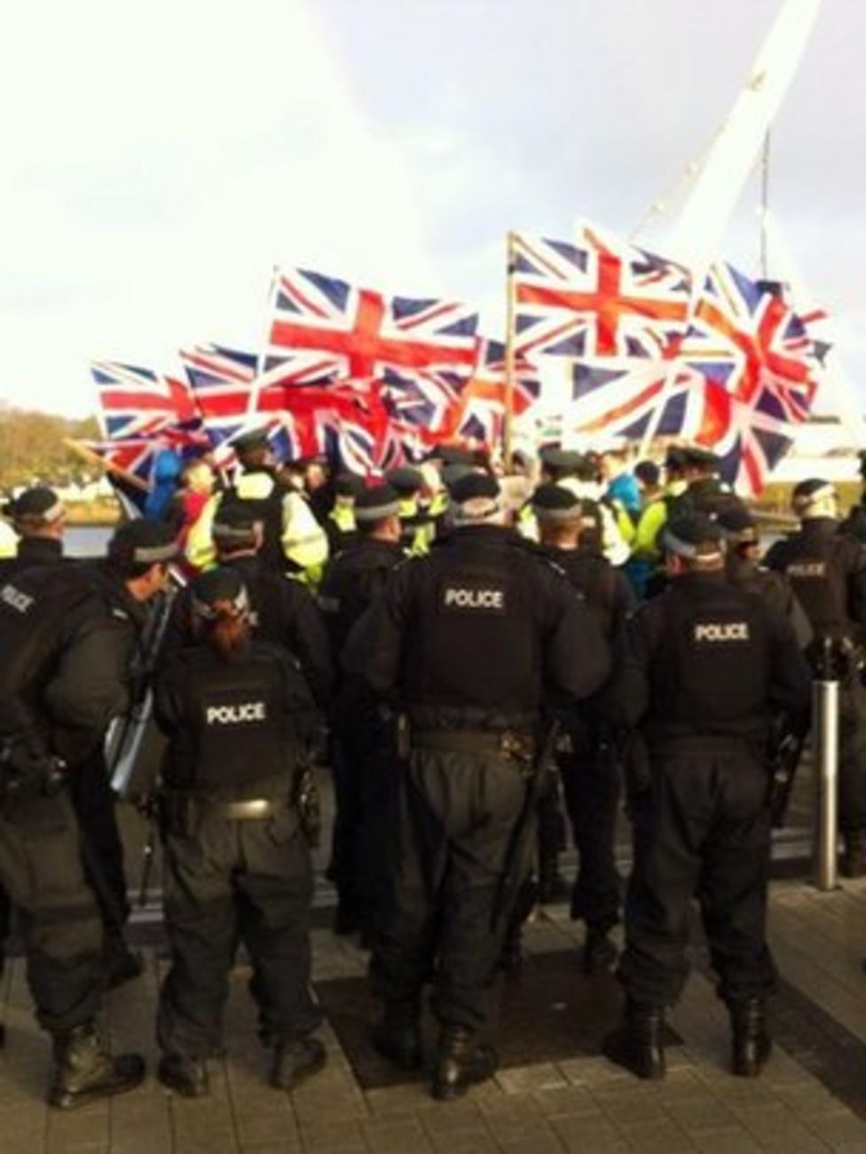 Belfast Flag Protests Loyalists March Through Londonderry Bbc News 2987