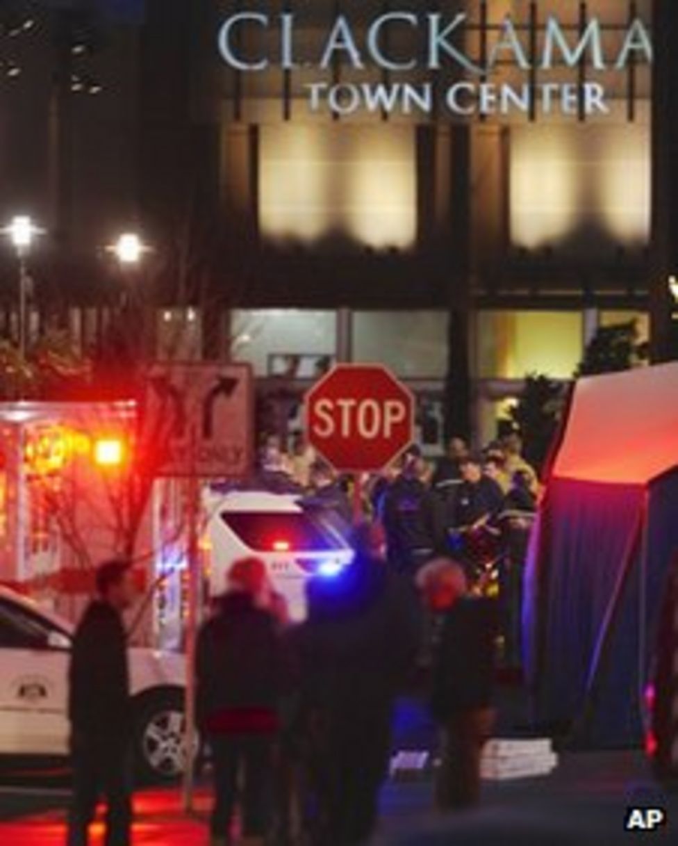 Deadly Oregon shooting at Clackamas shopping centre BBC News