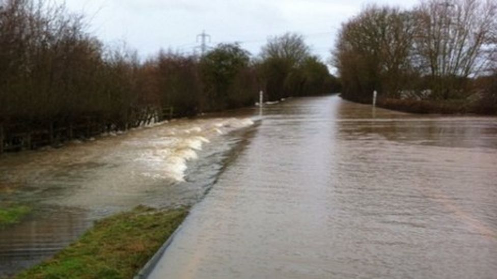 Flood risk in Gloucestershire continues as more rain forecast BBC News