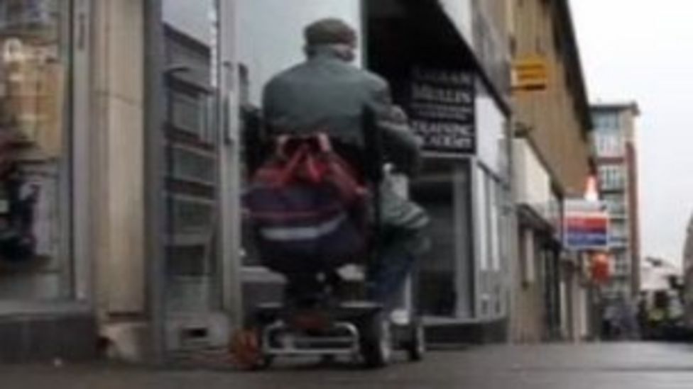 Mobility scooter 'danger' campaign goes to Downing Street BBC News