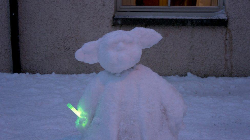 Yoda snowman
