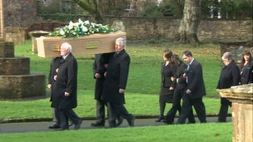 Catherine Wells-Burr death: Funeral held in Chard - BBC News