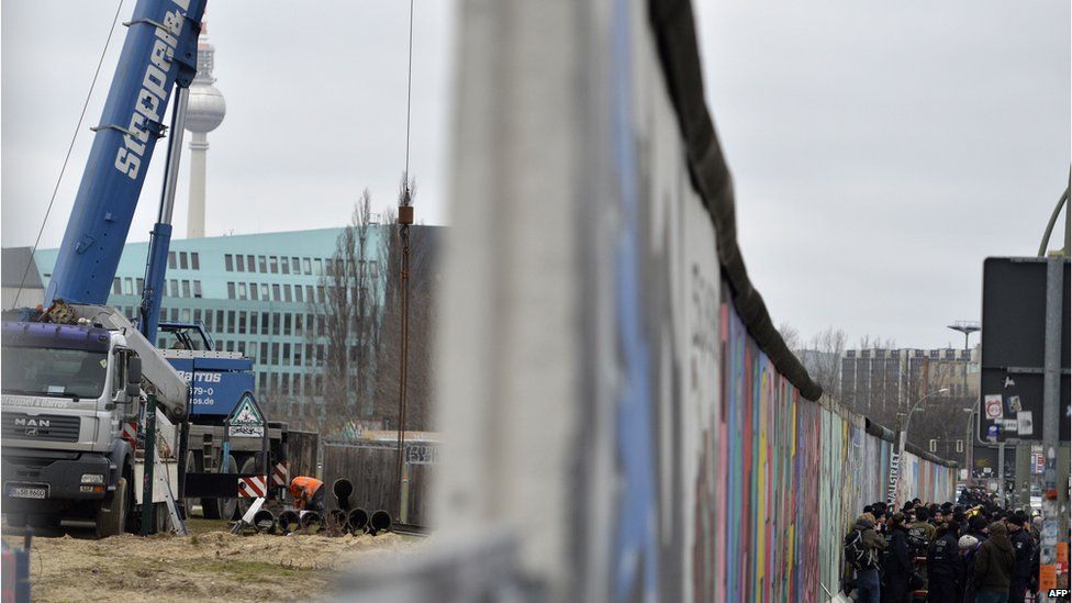 A view of the building site on one side of the Berlin Wall