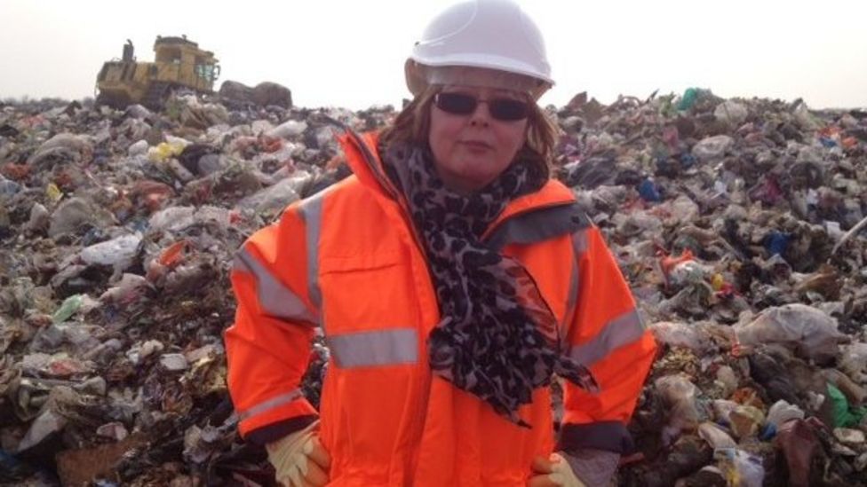 Bury St Edmunds recycler does away with landfill bin BBC News