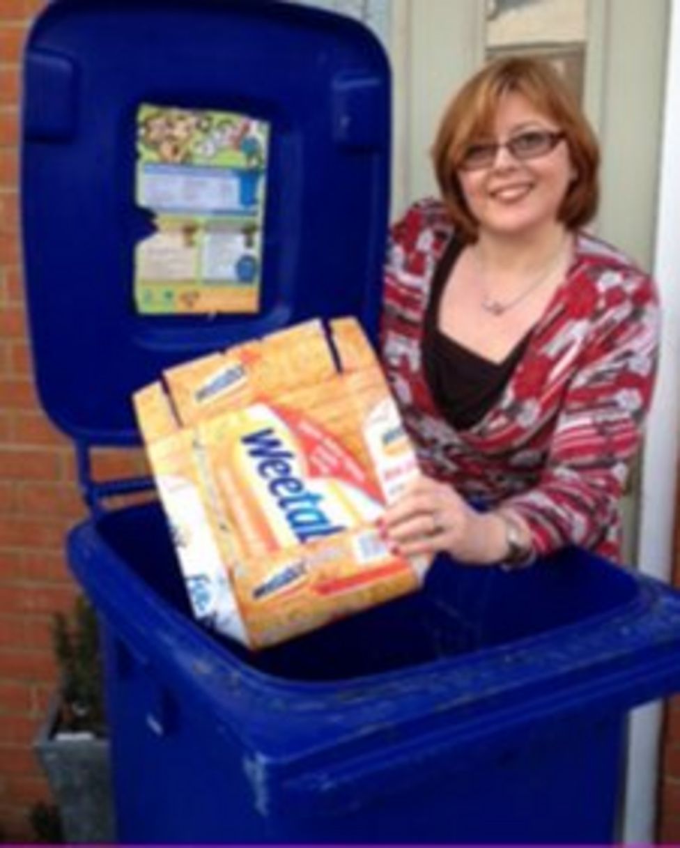 Bury St Edmunds recycler does away with landfill bin BBC News