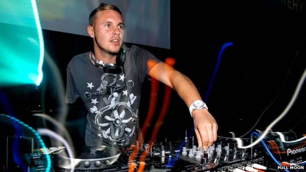 DJ Matt Howes hits high after Crete crash - BBC News