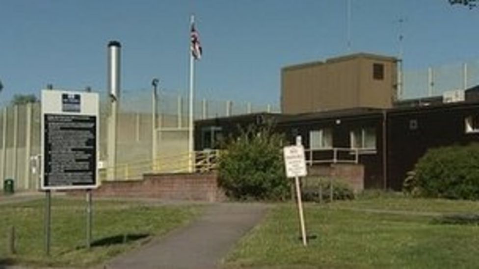 HMP Huntercombe report finds 'offensive stereotyping' - BBC News