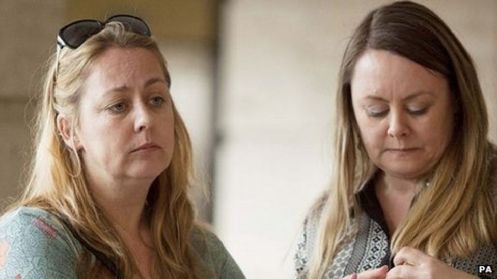 Tenerife murder victim's daughters meet killer's family - BBC News