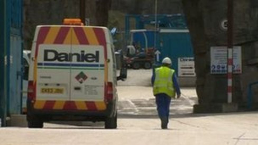 Dwr Cymru saves 400 jobs after Daniel Contractors collapse BBC News