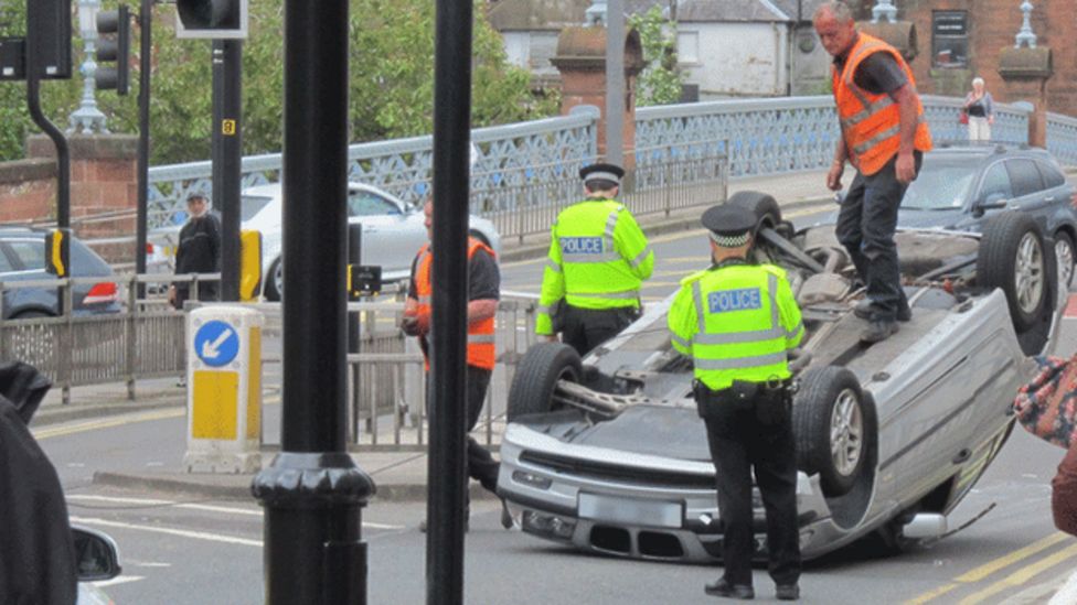 Flipped Car Causes Dumfries Town Centre Traffic Problems - BBC News