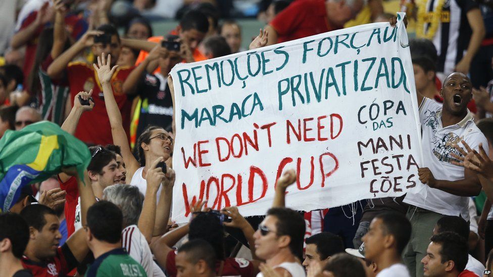 Spectators at Confederations Cup match in Rio de Janeiro protest against spending on next year's World Cup