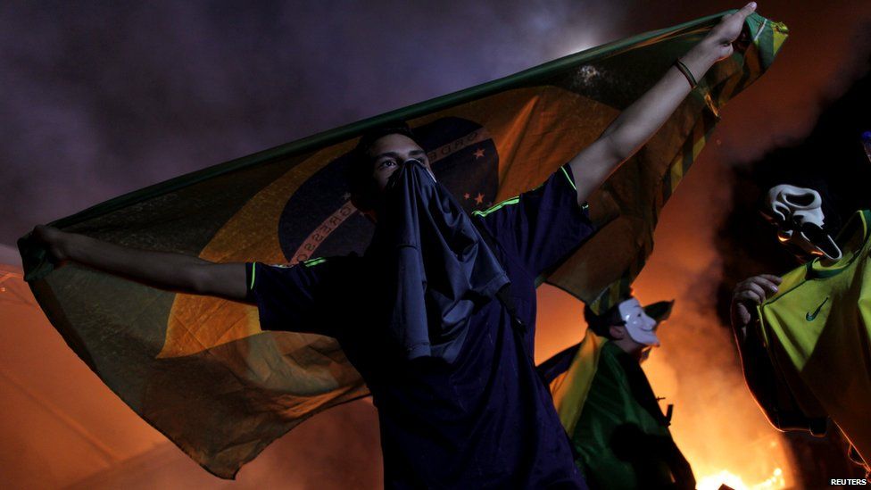 Demonstrators in front of the National Congress in Brasilia on 20 June 2013