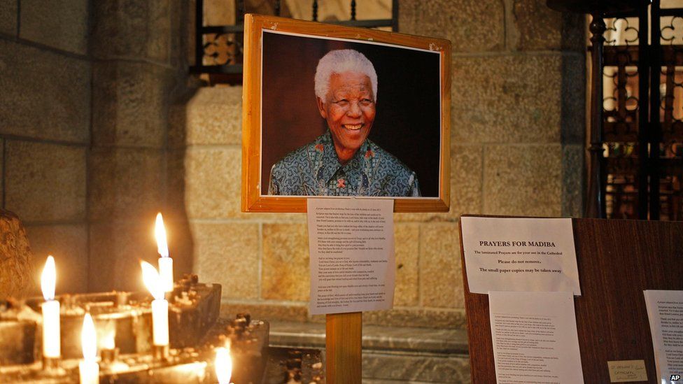 Candles burning for Nelson Mandela, St George's Cathedral, Cape Town (18 July)