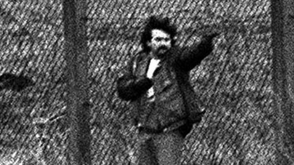 Michael Stone Loyalist killer cannot seek parole until 2024 BBC News