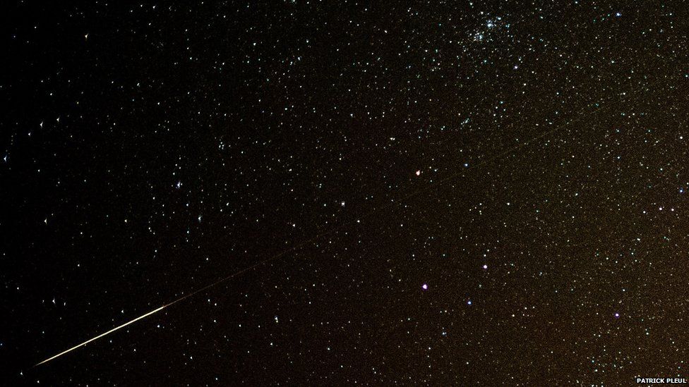 Magical pictures as Perseid Meteor Shower lights up sky - BBC Newsround