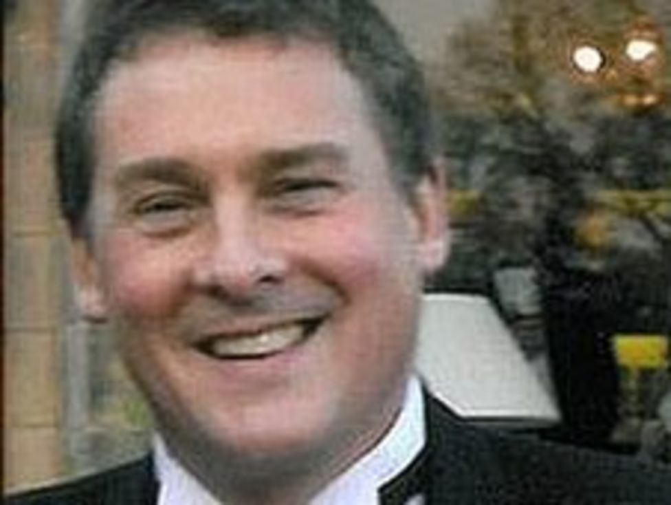 Fraud probe solicitor Peter Maine 'may have stabbed himself' BBC News