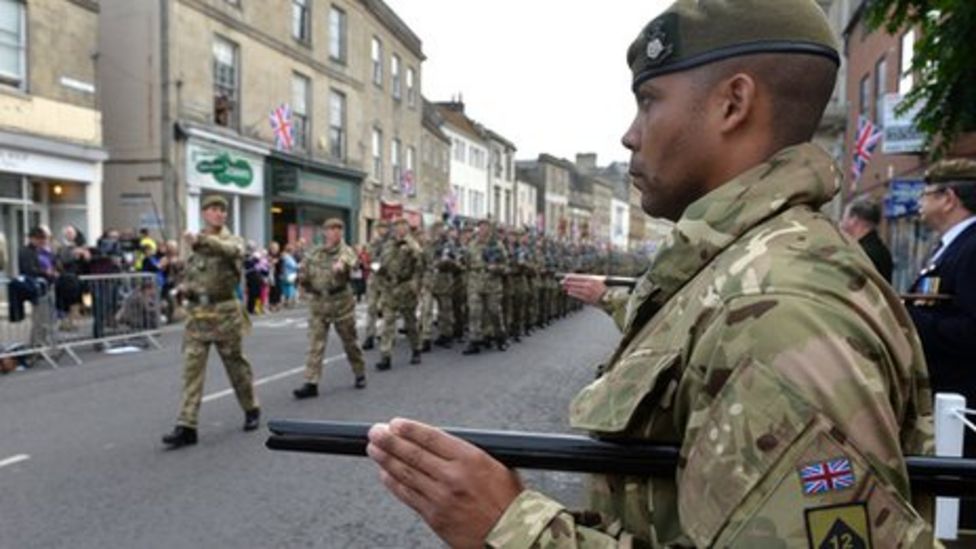 Parade marks Freedom of Warminster for renamed 1 Yorks - BBC News