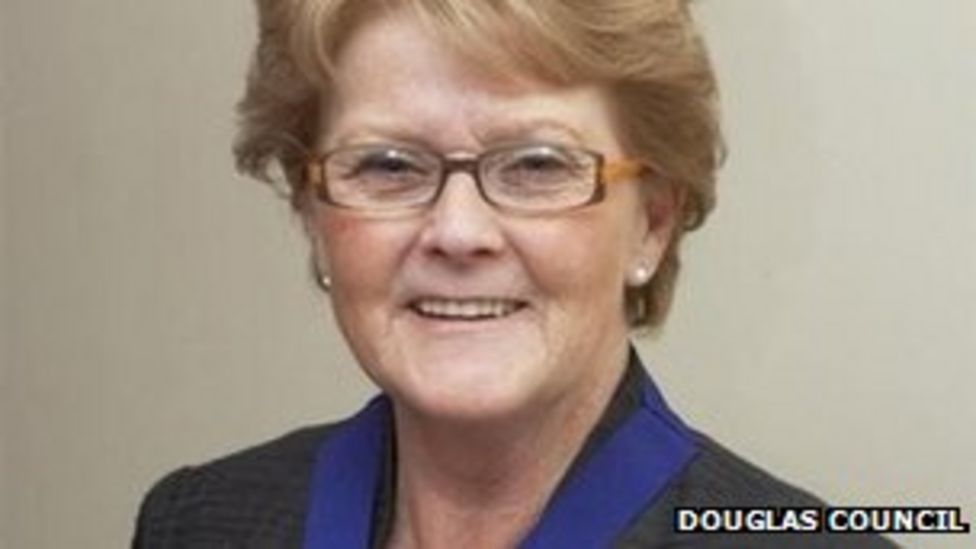 Former Douglas mayor Elizabeth Quirk takes council seat BBC News