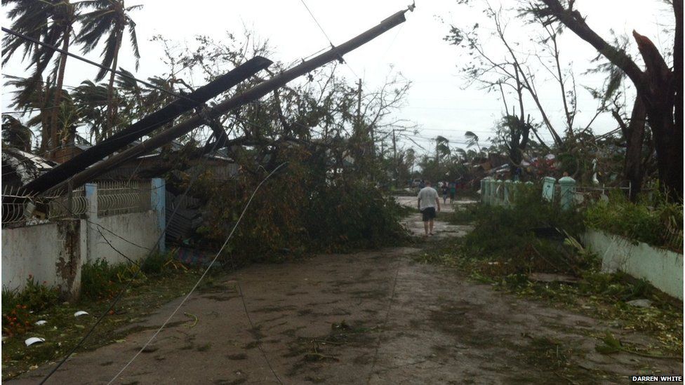 Your pictures: Devastation of Typhoon Haiyan - BBC News