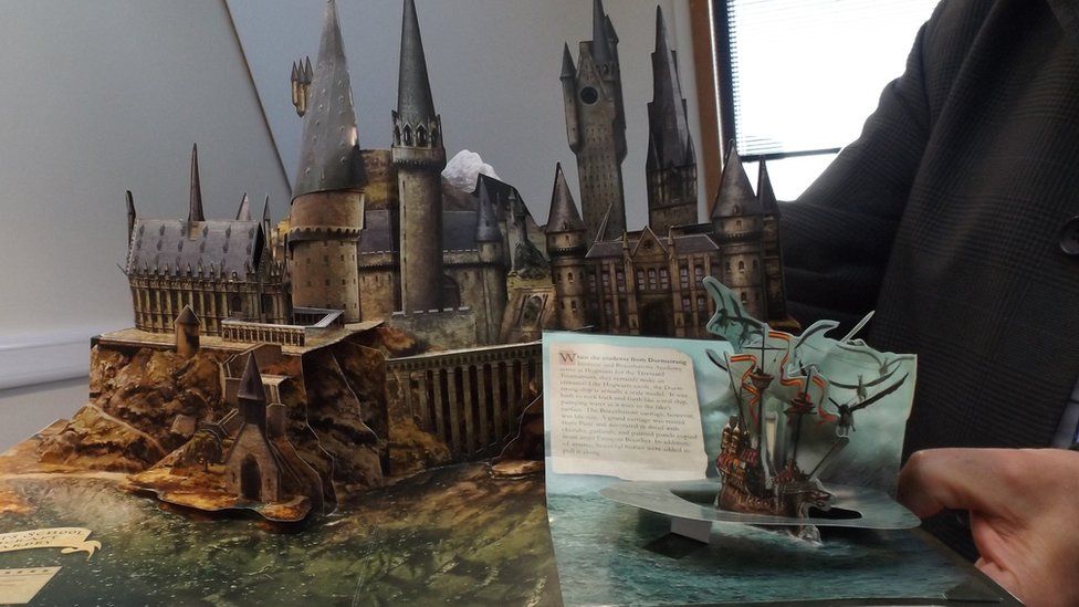 In pictures: Pop-up books at the National Library of Scotland - BBC News