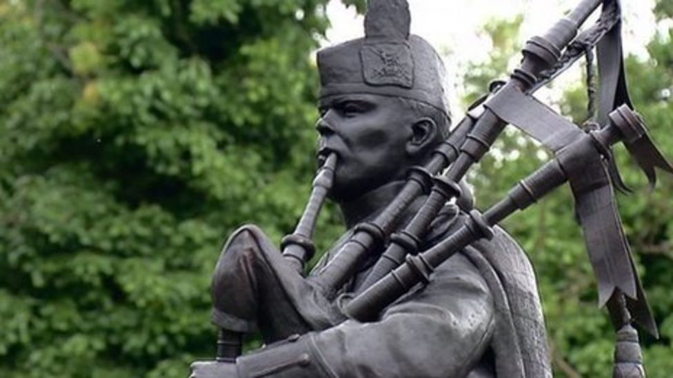 'Lost' WW1 bagpipe tunes researched BBC News