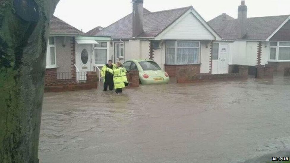 Around 400 People Are Forced To Leave Their Homes After Flooding In North Wales Bbc News 