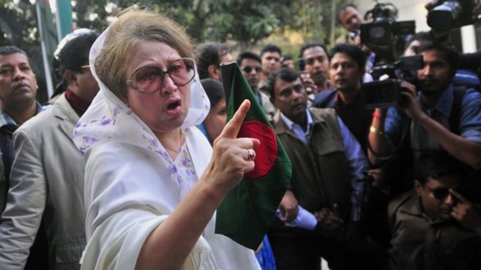 Bangladesh Activists Clash With Police At Polls Protest Bbc News 0233