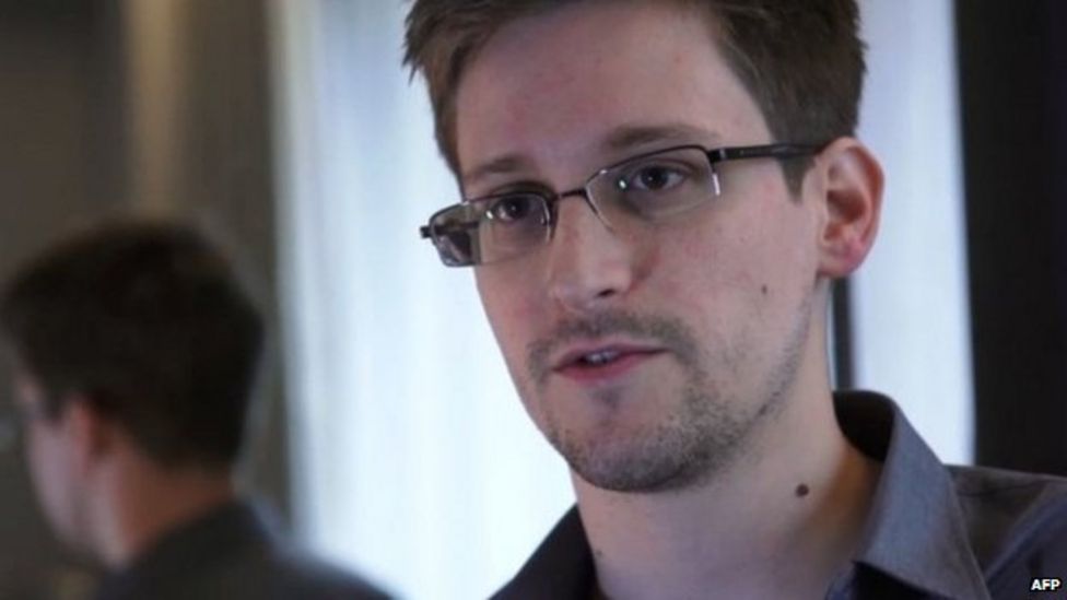 what-in-the-world-does-the-us-want-snowden-dead-bbc-news