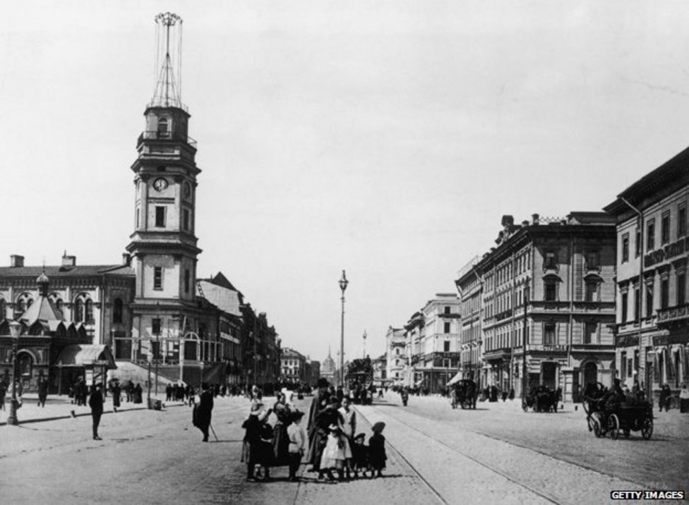 St Petersburg 1914: The Door To Another Age - BBC News