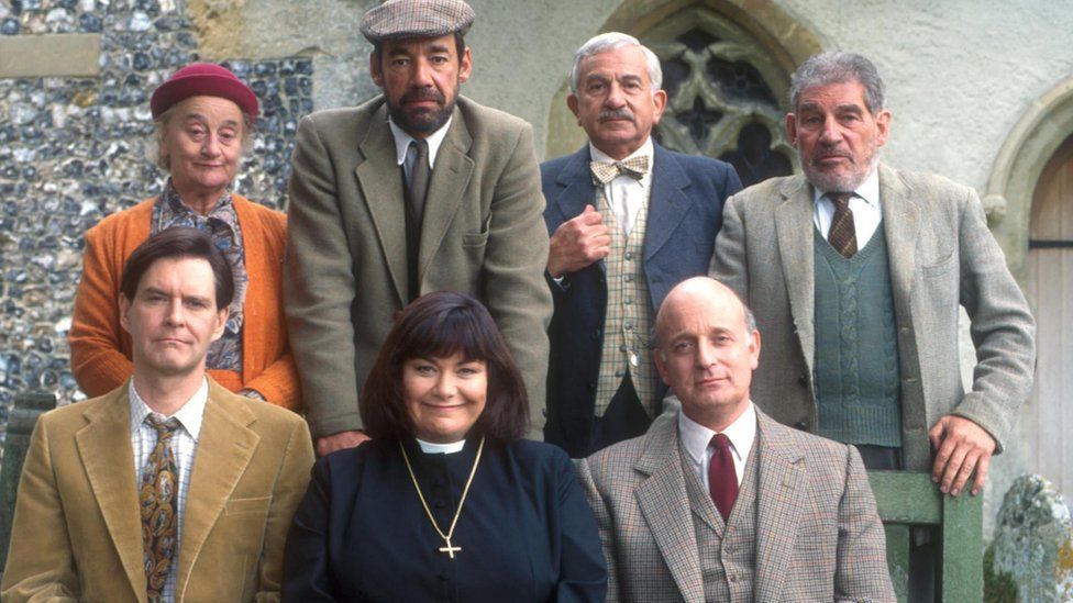 Roger Lloyd Pack with the cast of The Vicar of Dibley