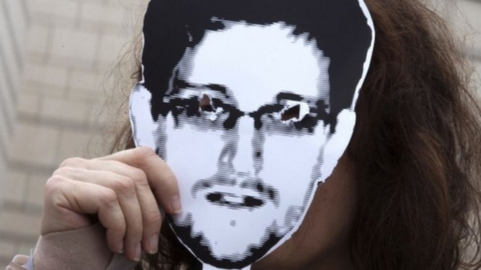 Snowden Leaks: GCHQ 'spied On Facebook And YouTube' - BBC News