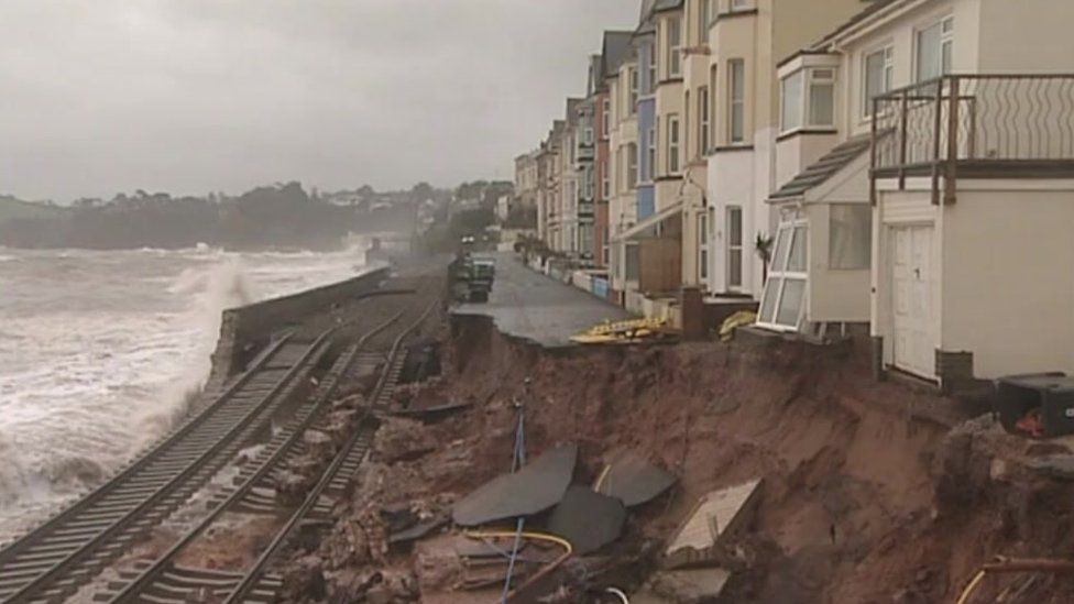 Pictures: Devon In The Storm Aftermath - BBC News