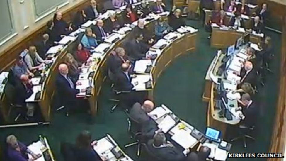 Kirklees Council to cut jobs and freeze council tax BBC News