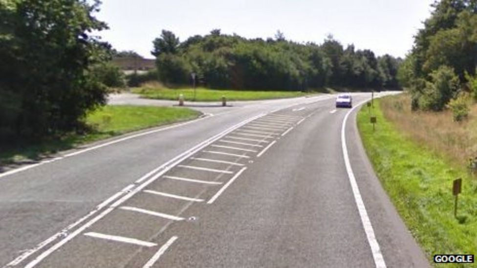 Lincolnshire pedestrian killed in crash near Spilsby BBC News