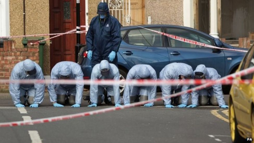 Leytonstone car murder Men had been stabbed BBC News