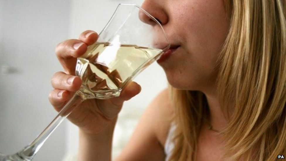 no-alcohol-in-early-pregnancy-call-bbc-news